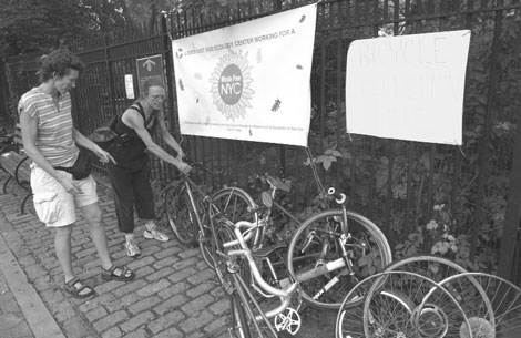 Bikes for Africa 1 bike-2003-08-19_z