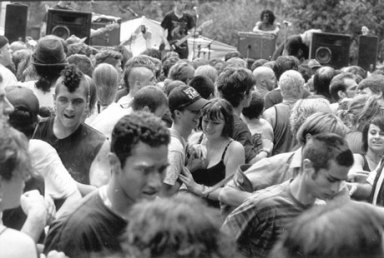 riots-2003-08-12_z