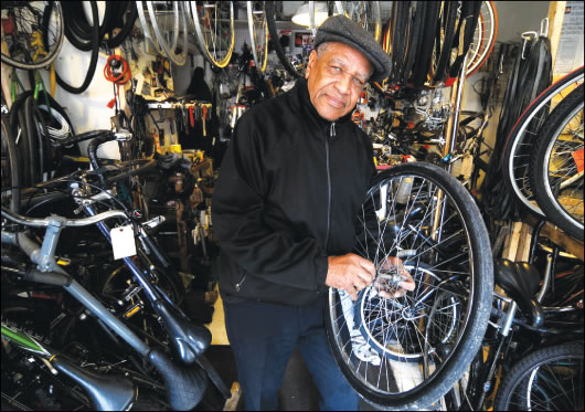 East Village bicycle legend just keeps on rolling 1 bikeman-2009-05-18_z