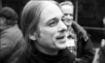 The battle of .nyc... and also.sucks, .chat, .weather, .art... 20 paul-2009-05-05_z