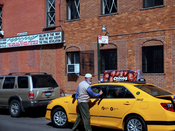 Surcharges for taxis and for-hire cars to start Sat., Feb. 2 3