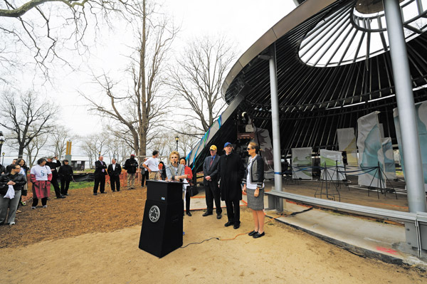 Carousel’s on track as Battery Park recovers from Sandy 1 Downtown Express photo by Terese Loeb Kreuzer Battery Park’s high-tech SeaGlass carousel, which is opening in the fall, was topped off April 18.