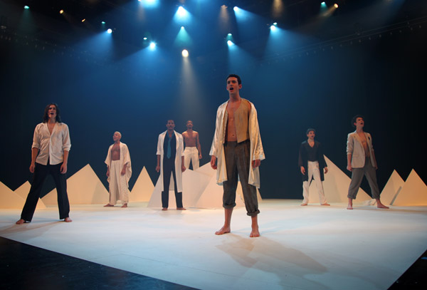 They came from the academic milieu 4 Photo by Jordan Harrison A collaborative effect, at Carnegie Mellon’s School of Drama: Michelle Sutherland led 23 others, to create “Gertrude Stein Saints.”