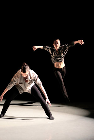 Just Do Art! Oct. 3, 2013 4 Photo by Steven Schreiber Yin Yue (Oct. 12, at DANCENOW).