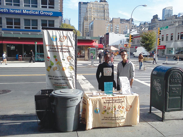 Community Activities, Week of Oct. 9, 2013 3 Photo by Scott Stiffler Take out the trash — and turn it into compost, every Tues. & Thurs. morning (at 23rd St. & Eighth Ave.).