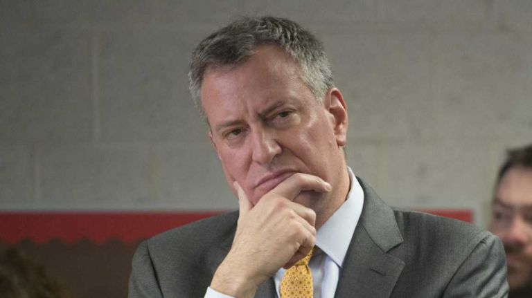 amny deblasio approval cropped