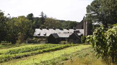 Blue Hill stone barns amny cropped