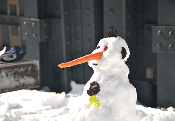 Photo by Steven Severinghaus Get good and Frosty, atop the High Line — when your team enters the Snow Sculpt-Off contest (competition deadline, Feb. 28). 
