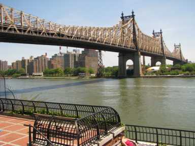 Queensboro_Bridge_from_Manhattan_side