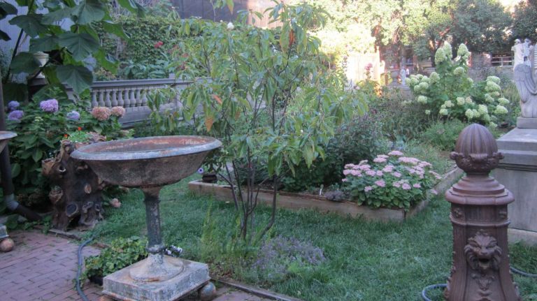 Elizabeth Street Garden-CROPPED