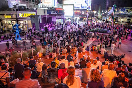CB 5 Embraces Permanent Pedestrian Plaza Above Penn Station 1 The pilot pedestrian plaza created last summer on West 33rd Street seems headed for permanent status in the block just north of Penn Station and Madison Square Garden. | 34th STREET PARTNERSHIP