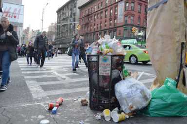 CHEN-86th-st-trash-IS
