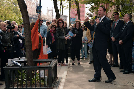 Sutton Place Citizens Charge City Planning Stall on Rezoning 1 City Councilmember Ben Kallos at a May 10 rally held by the East River Fifties Alliance in support of its rezoning proposal to the Department of City Planning. | JACKSON CHEN