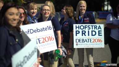 Hofstra debate volunteers excited to be working on last-minute preparations