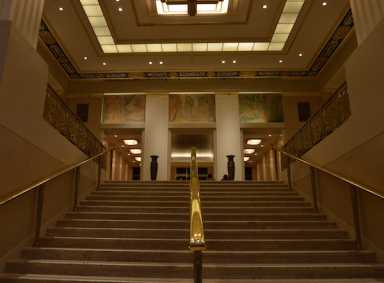 CHEN-waldorf-stairway