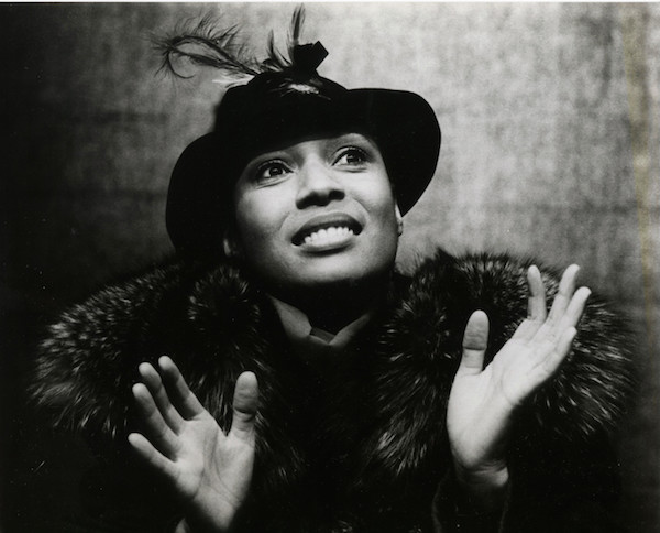 Queen of Harlem Renaissance is subject of ‘Zora’ 1 Elizabeth Van Dyke in “Zora Neale Hurston: A Theatrical Biography.” Photo by Martha Swope.