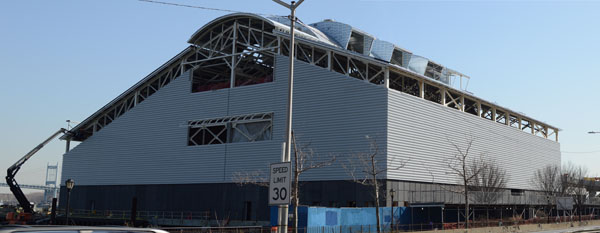 The 91st Street Marine Transfer Station under construction near Asphalt Green on the Upper East Side. | JACKSON CHEN 