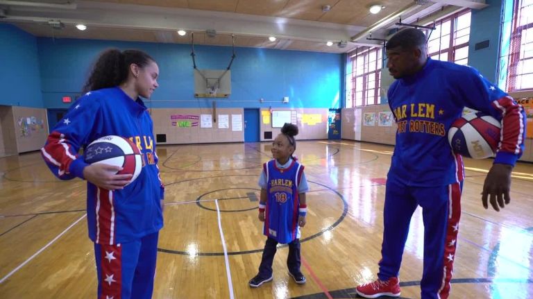 Harlem Globetrotters surprise 7-year-old Brooklynite 1 Harlem Globetrotters surprise 7-year-old Brooklynite
