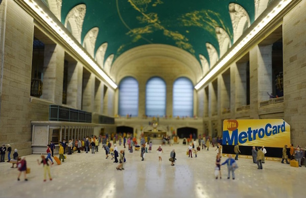 What A Small — and Amazing — World! 1 Even a tiny Grand Central Terminal has a stunning star-lit ceiling. | GULLIVERSGATE.COM