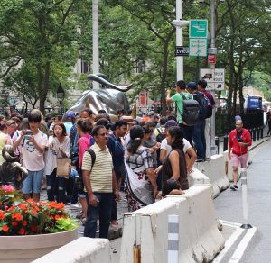 Caging bull: City barricades Bowling Green 3
