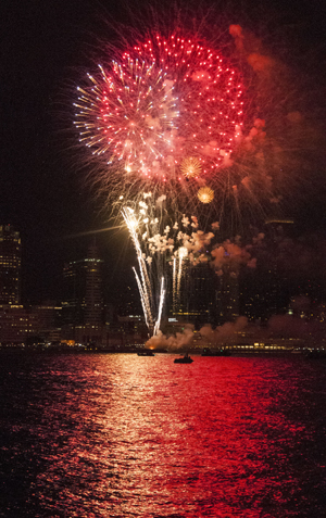 Downtown gets fireworks show — thanks to NJ's Gov. Chris Christie 3