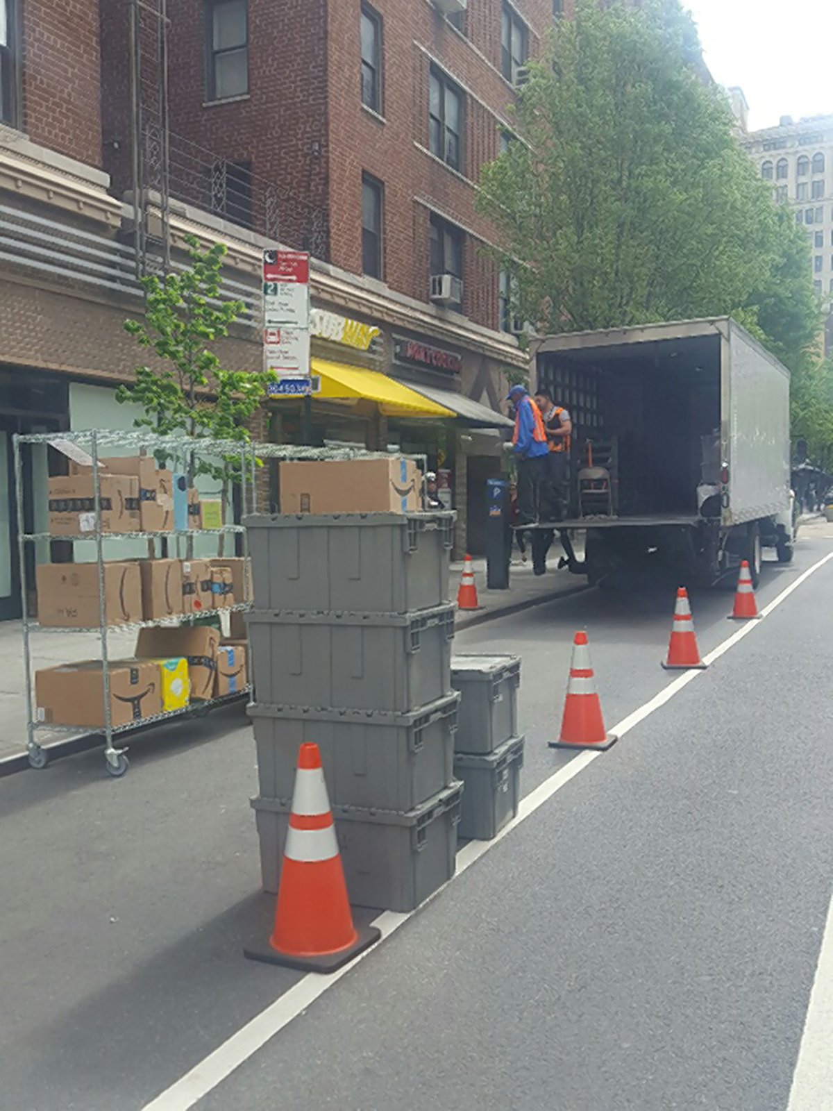 Amazon contract delivery trucks eat up parking, sidewalks, hurt shops 1
