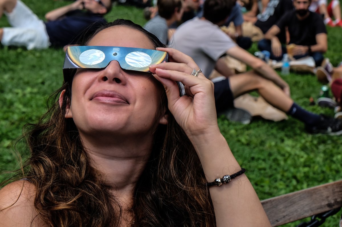 Eclipse fun in the almost-totally blocked sun 7