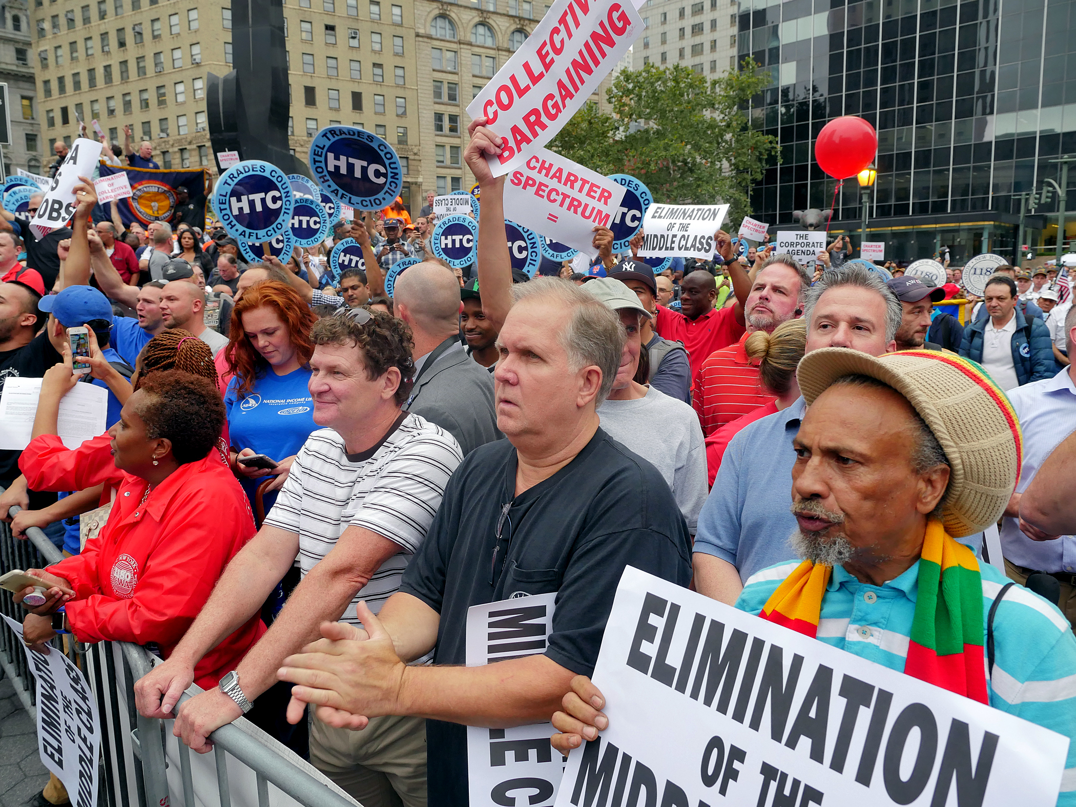 Union workers rally in Foley Square 1
