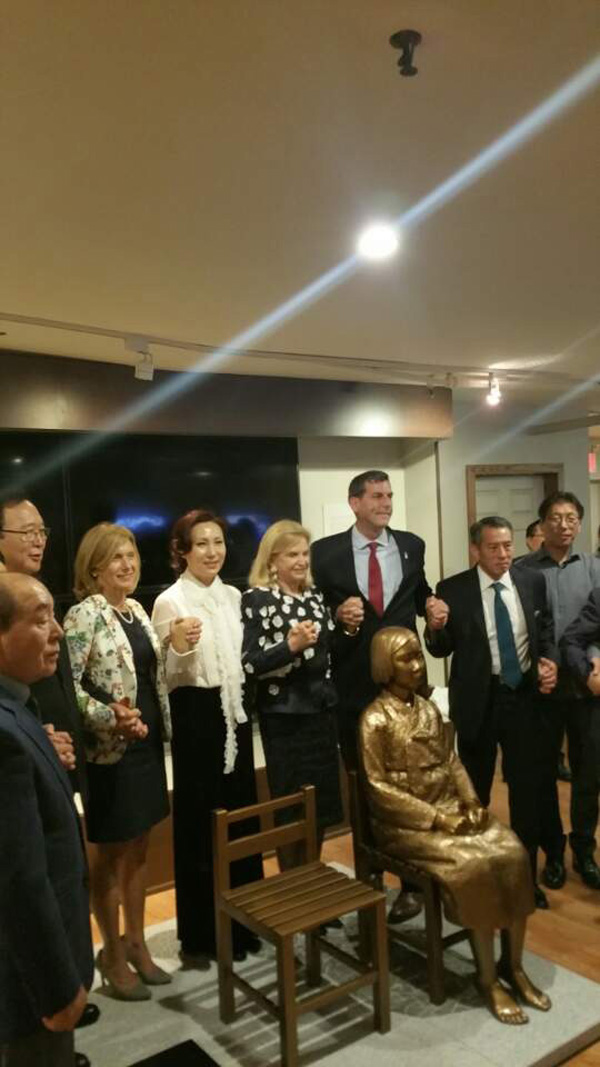 ‘Comfort Women’ statue remembers victims of sexual slavery 1