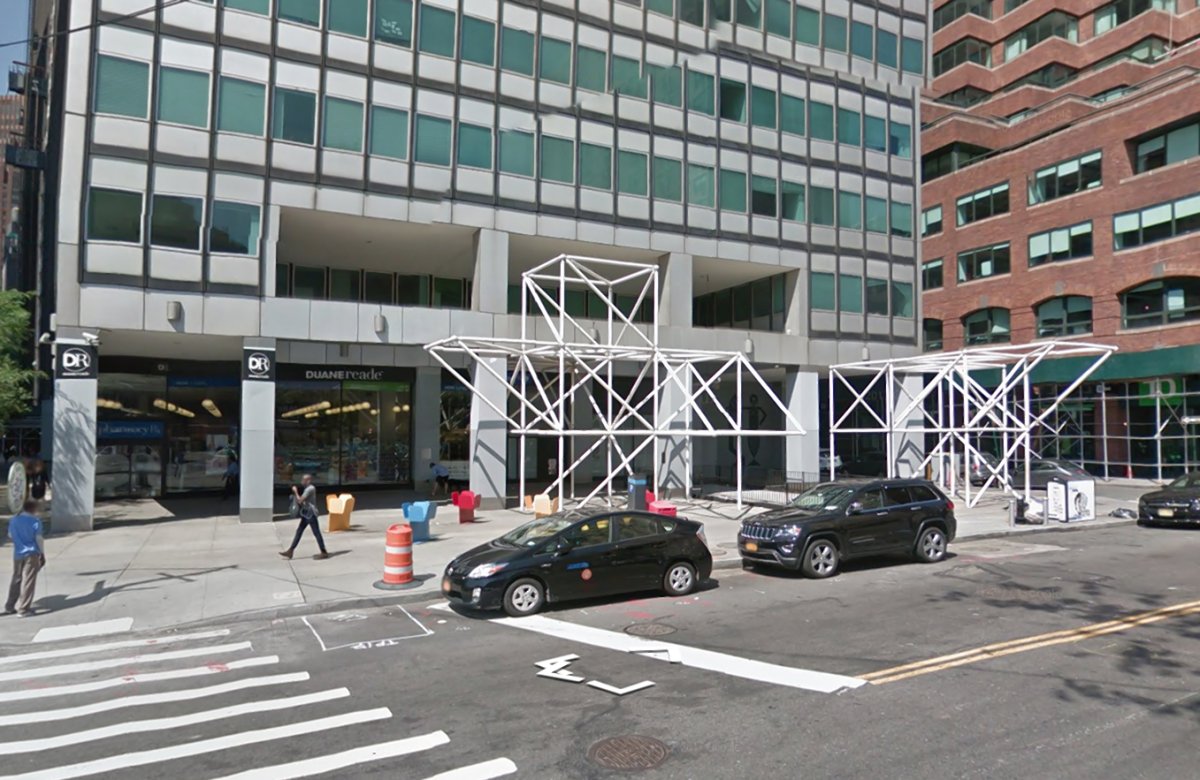 Water under the bridge: City Planning Commission OKs hated 200 Water St. arcade plan 1