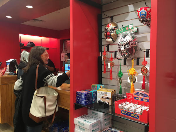 At Chelsea Market, Pearl River Mart Redefines the Mom-And-Pop Paradigm 4
