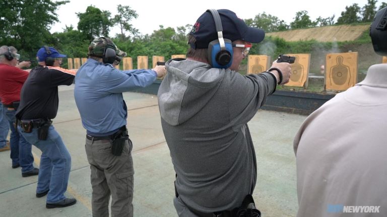 NYPD moving from revolver to 9 mm handguns 1 NYPD moving from revolver to 9 mm handguns