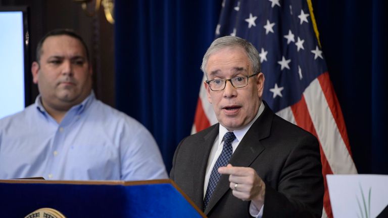 Wage gap for black women highest in NYC, according to report by City Comptroller Stringer 1 AMBZPT0627_WEB