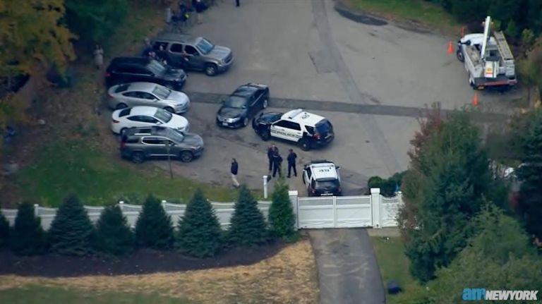 Possible explosive devices sent to Clintons' home in Chappaqua 1 Possible explosive devices sent to Clintons’ home in Chappaqua