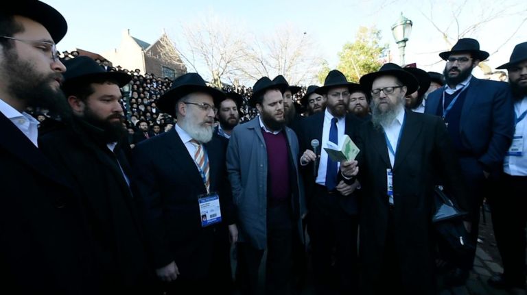 Rabbis honor victims of shooting at annual gathering 1 Rabbis honor victims of shooting at annual gathering