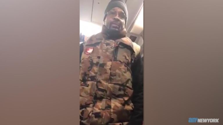 Cops search for man who assaulted woman on E train 1 Cops search for man who assaulted woman on E train
