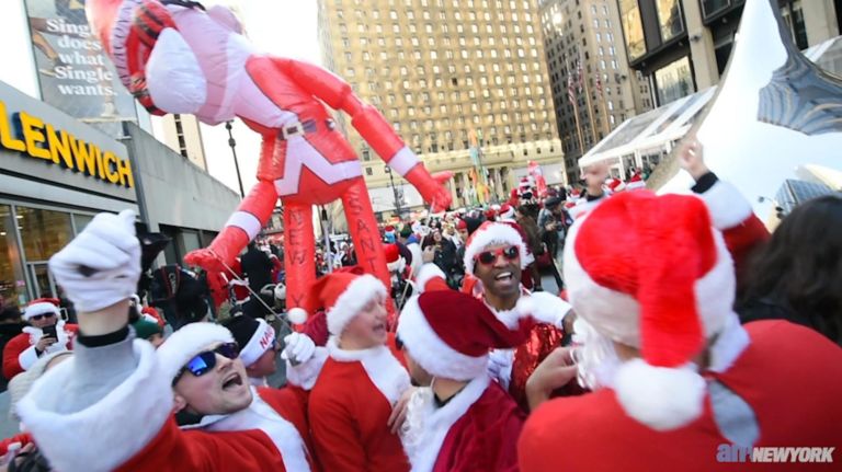SantaCon bar crawl in New York City off to early start 1 SantaCon bar crawl in New York City off to early start
