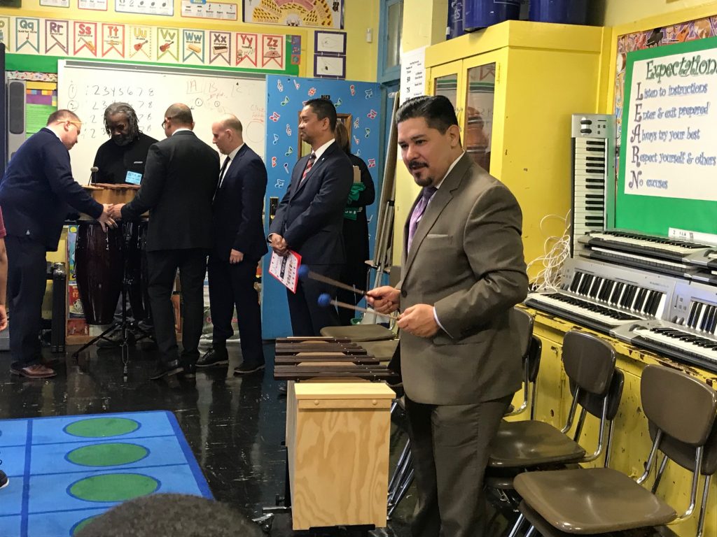 Carranza tours Dist. 1, parleys with principals 3