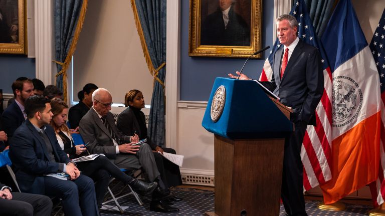 Budget woes will mean cuts to city agencies, Mayor de Blasio warns 1 AMNWBUDGET190208