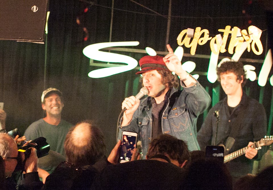 SideWalk cafe's iconic stage goes silent 2