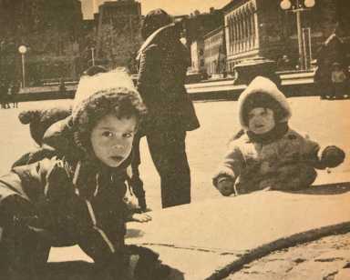Playing in Wash Sq Park (3)