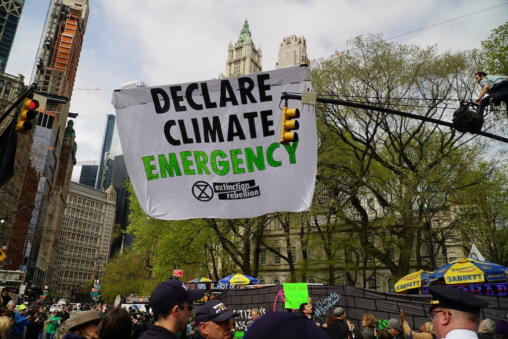 Mass arrests at climate die-in at City Hall 8