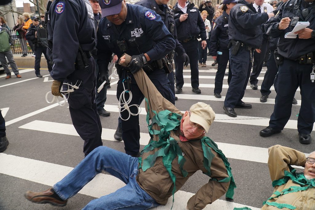 Mass arrests at climate die-in at City Hall 5