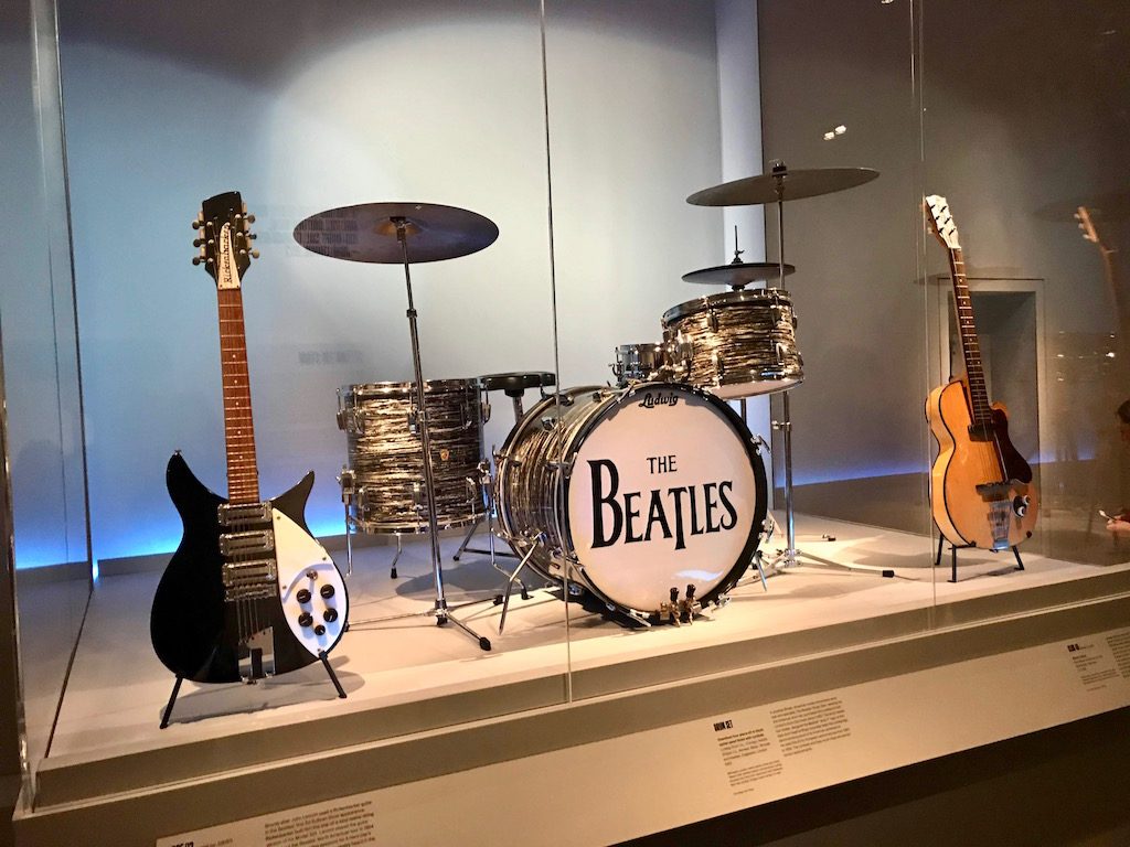 Met jams with rock greats’ instruments 3