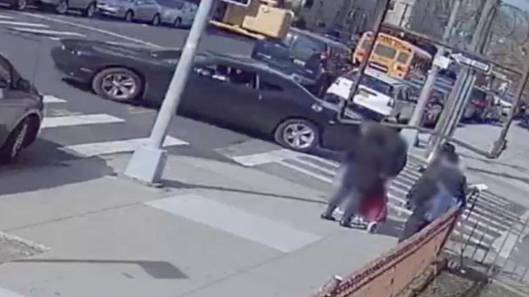 Driver strikes teen and flees the scene in Brooklyn, police say 1 Driver strikes teen and flees the scene in Brooklyn, police say