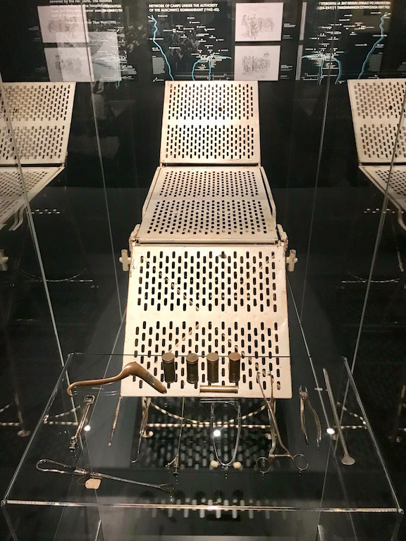 Exhibit brings home Auschwitz’s horrors 9