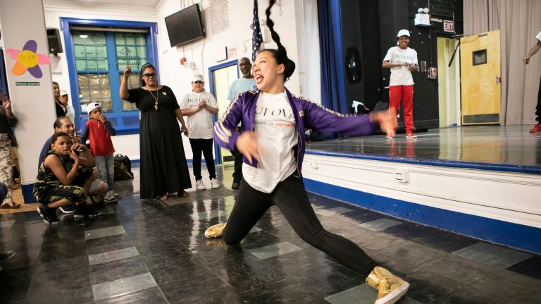 Hip-hop 101: Bronx students get schooled in the music's culture, career possibilities 1 ampmhip190608