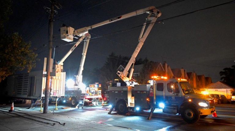 Thousands of Con Ed customers in Brooklyn, Queens lose power during heat wave 1 amnwOUTAGE190722
