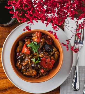 Adjabsandali Eggplant with tomato and mixed peppers and purple basil – Instagram chamamamanyc