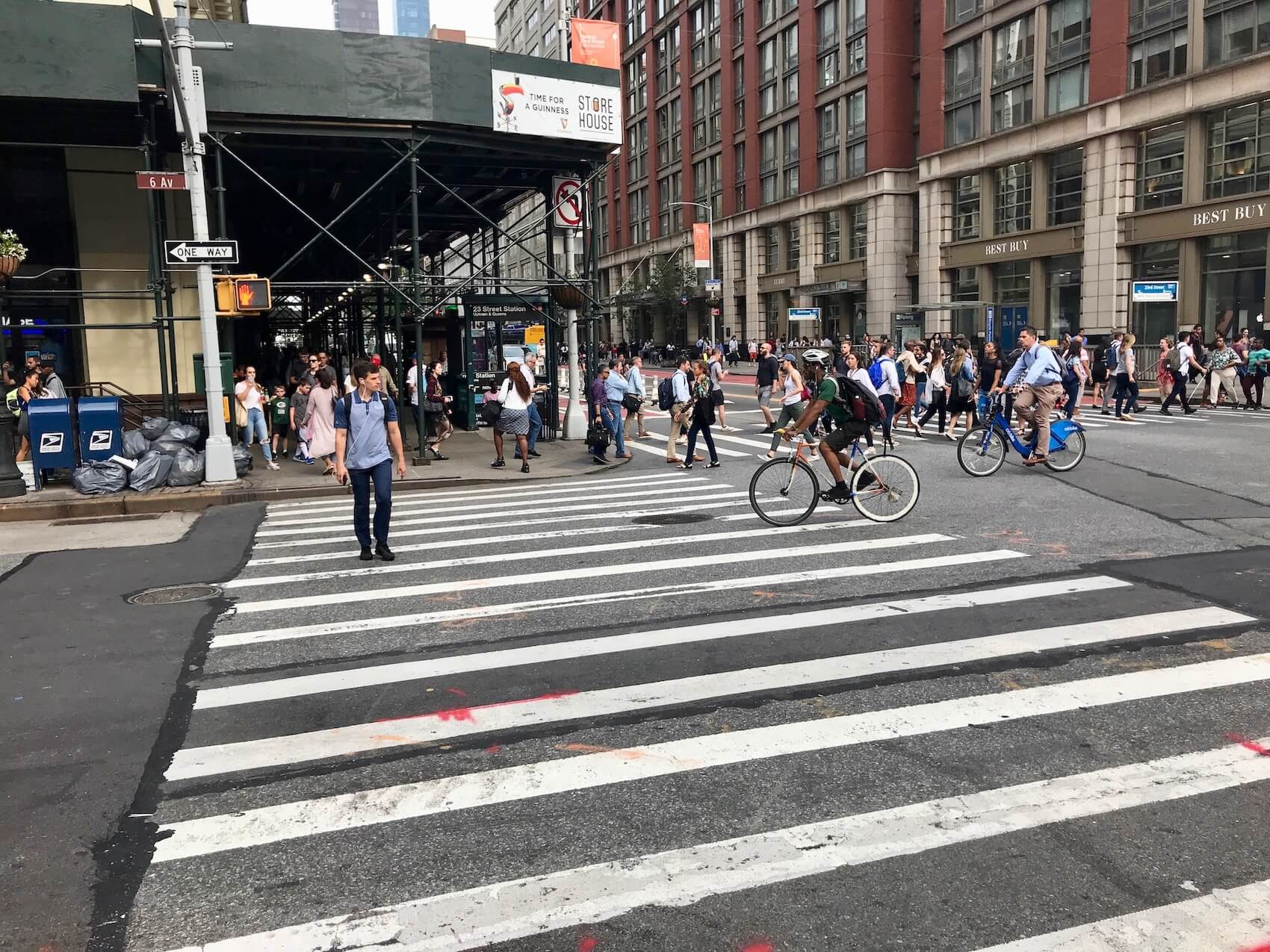 'Green Wave' plan will boost bike safety: Mayor 2